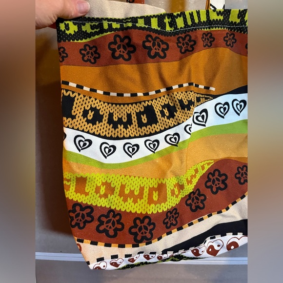 Urban Outfitters Peace sign Flower Heart Ying Yang Tote bag - Picture 2 of 13